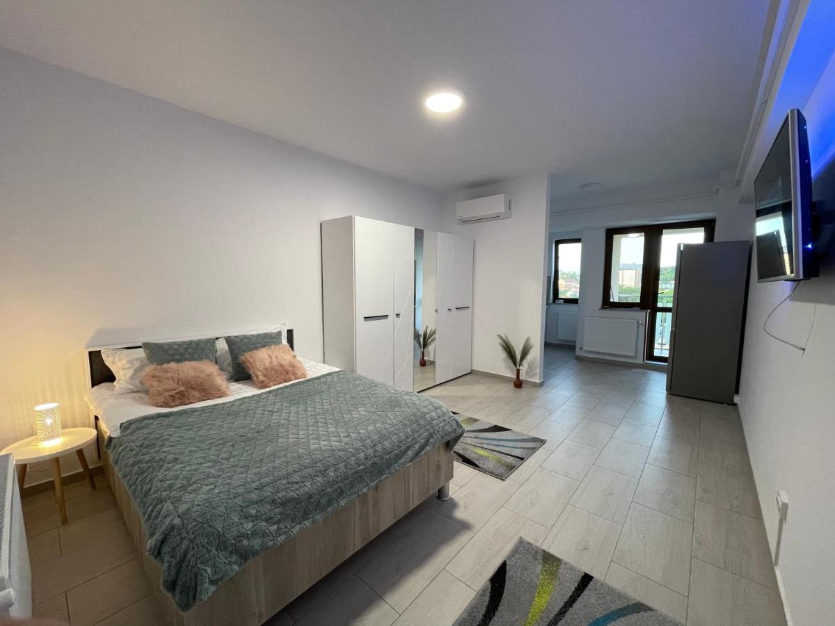 Studio Apartment Palas Mall Яш Екстериор снимка