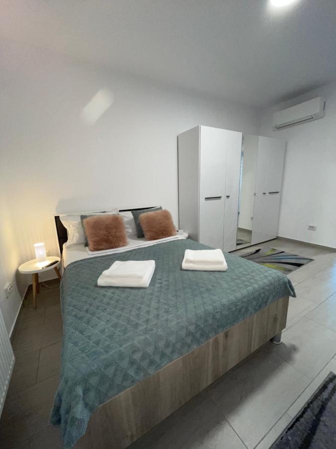 Studio Apartment Palas Mall Яш Екстериор снимка